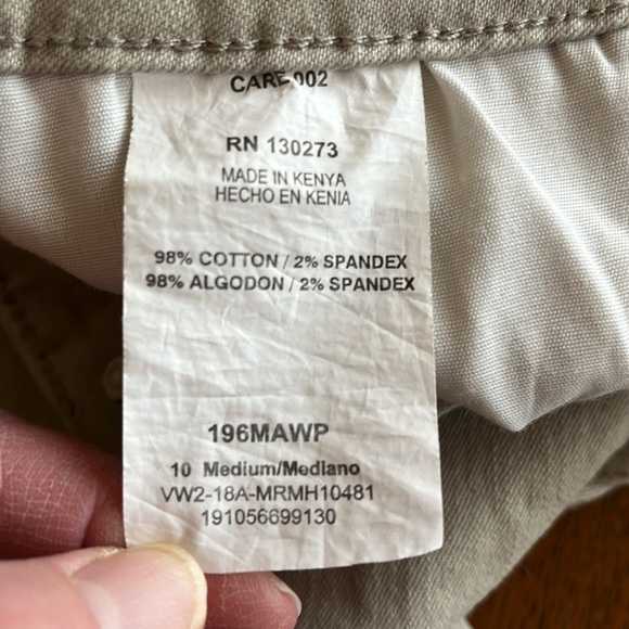 NEW Riders by Lee Midrise Short Casual Size 10.  Color is pure cashmere - Picture 3 of 9